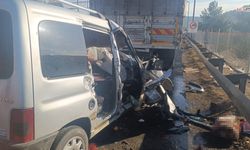 Tarsus’ta feci kaza: 3 ölü, 3 yaralı