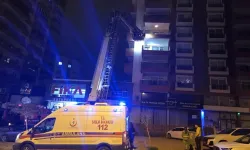 Kahramanmaraş’ta Otoparkta Park Halindeki Araç Yandı, 18 Kişi Dumandan Etkilendi