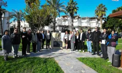 Akdeniz Üniversitesi Öğrencileri Muratpaşa Dostluk Parkları’nı Ziyaret Etti