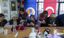 Alzheimer hastaları sanat terapisiyle hayata bağlanıyor