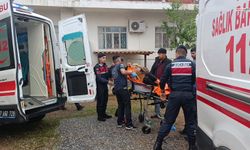 Antalya’da Aile İçi Tartışma Kanlı Bitti: Baba ve Yenge Ağır Yaralandı