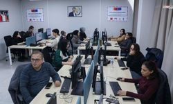 Gençler için ücretsiz dijital tasarım kursu başladı