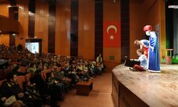 Kahramanmaraş'ta çocuklara "Masallarla İnan" tiyatrosu