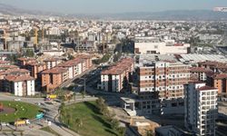 Kahramanmaraş'ta Ebrar Sitesi çevresinde ticari hayat yeniden canlanıyor