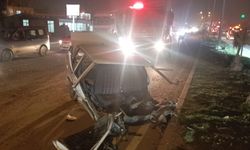 Hatay’da Feci Kaza: Otomobil İkiye Ayrıldı