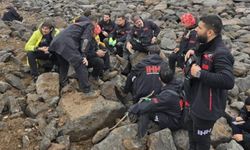 Hatay'da Kayıp Çocuk Toprağa Gömülü Halde Kurtarıldı