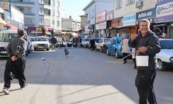 35 Yıllık Üretici Hindileri Cadde Cadde Gezdirerek Satıyor