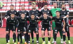 İstiklalspor'dan Taraftarına Siyah Giyinme Çağrısı ve Hediye Atkı Duyurusu