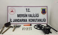 Jandarma kaçak kazı yapan 2 şüpheliyi operasyonla suçüstü yakaladı