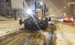 Kahramanmaraş’ta karla mücadele hız kesmeden devam ediyor