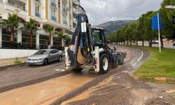 Kahramanmaraş'ta sağanak sonrası temizlik ve müdahale sürüyor