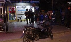 İşyeri sahibi tartıştığı 2 kişiyi tabancayla vurdu