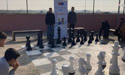 Kahramanmaraş'ta öğrenciler bir satranç turnuvasında buluştu