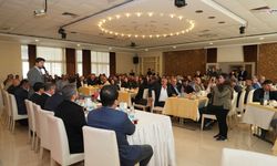 Tarsus Belediyesi ve MESKİ muhtarlarla değerlendirme toplantısında buluştu