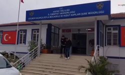 Kamyonetin Tavanında Saklanan 4 Kaçak Göçmen Yakalandı