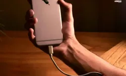 Telefonundan ayrı kalma korkusu: Nomofobi ruh sağlığını tehdit ediyor