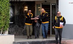 Polis Baskınında Evde Silah Bahçede Gömülü Bomba Bulundu