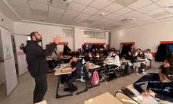 Kahramanmaraş'ta TÜGVA gençlere afet bilinci eğitimi verdi