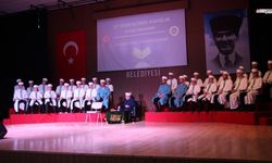 27 gence hafızlık yolculuğunun sonunda icazet belgesi verildi