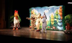 Kahramanmaraş'ta yarıyıl tatili tiyatroyla başladı: Bremen Mızıkacıları sahne aldı