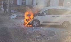 Kahramanmaraş'ta Araç Alev Aldı