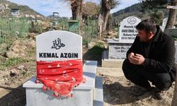 Düğünde kaybettiği oğlu için kabre giden babadan yürek burkan sözler