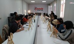 Pusula Maraş'tan gençlere sanat dolu etkinlik: Resim atölyesi yoğun ilgi gördü
