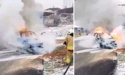 Kahramanmaraş'ta seyir halindeki araç alev aldı