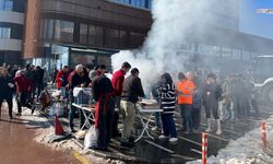 HG Hospital Soğuk Havada Sucuk Ekmek İkramıyla Gönülleri Isıttı