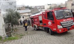 Evde Çıkan Yangın Büyük Hasara Yol Açtı