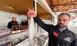 Depremin Merkezinde Askıda Balık Uygulaması Ramazan Sofralarına Umut Oldu