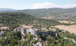 Andırın'da keşfedilmeyi bekleyen sessiz nöbetçi! Azgıt Kalesi ziyaretçilerini bekliyor