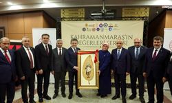 Bakan Yumaklı, “Kahramanmaraş’ın Değerleri” Sergisini Ziyaret Etti