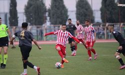 İstiklalspor Deplasmanda İlk Yarıyı Önde Tamamladı: 1-2