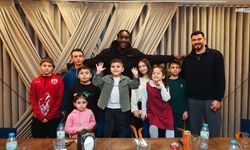 Kipaş İstiklal Depremzede Çocuklarla Aynı Sofrada Buluştu