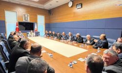 Vekil Karakoç Muhtarları Meclis’te Ağırladı