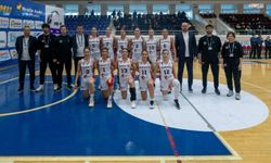 Üniversiteli Sporculardan Tarihi Performans