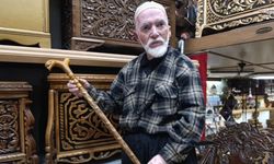 49 Yıldır Ahşaba Maraş Oymasını İşliyor