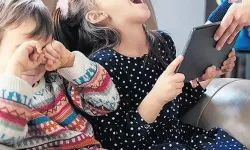 15 yaş altına sosyal medya düzenlemesi geliyor... Doğum ve babalık izinleri artıyor!