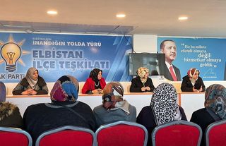 AK Parti Elbistan Kadın Kolları'nda toplu istifa  