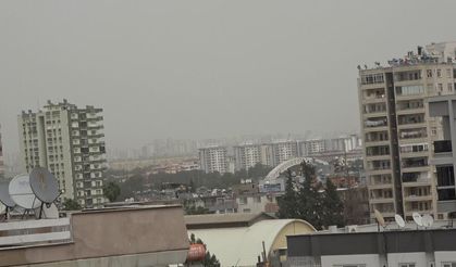 Toz taşınımı Adana'da etkili oldu