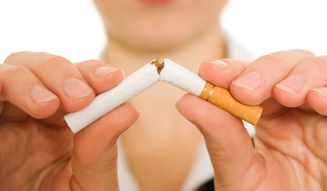 Sigara içen kadınlar, erkeklerden daha fazla risk altında