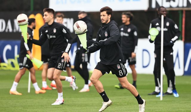 Beşiktaş, kondisyon ve taktik çalıştı