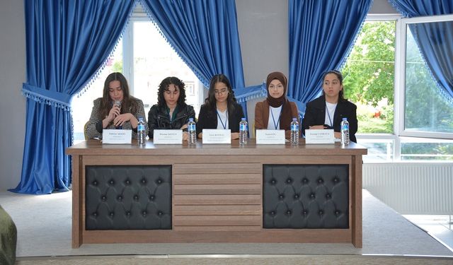 Andırın'da 150 Öğrenci, Edebiyat ve Kültürle Buluştu