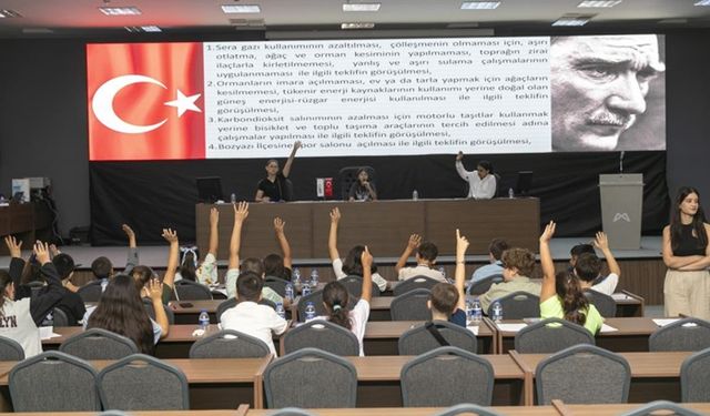 Mersin'de Çocuk Meclisi iklim değişikliğine dikkat çekti