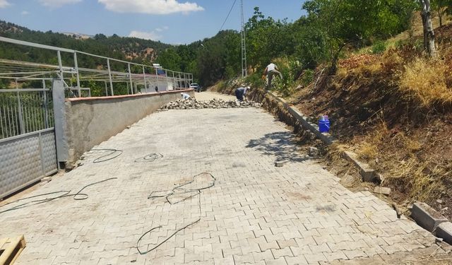 Dulkadiroğlu'nda Kilit Parke Yol Çalışmaları