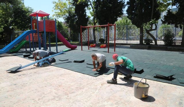Efeler Belediyesi parklarda bakım ve onarım çalışmalarını sürdürüyor