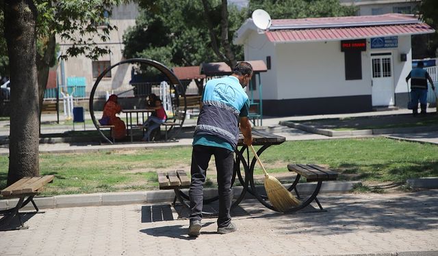Dulkadiroğlu'da Park Temizliği Başladı