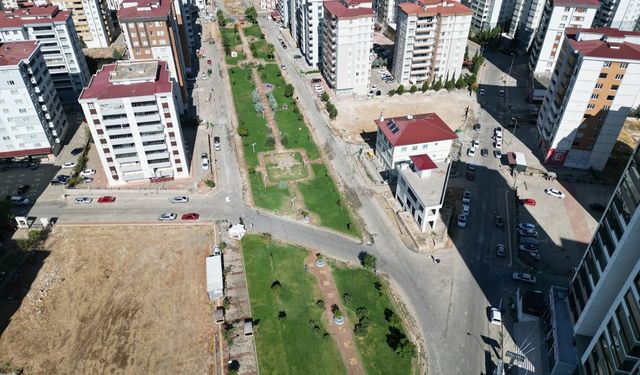 Onikişubat Belediyesi’nden Tekerek Mahallesi’nde tam gaz asfalt çalışması