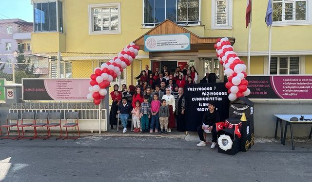 ‘Özel Gelişen’ Çocuklardan Cumhuriyet Coşkusu